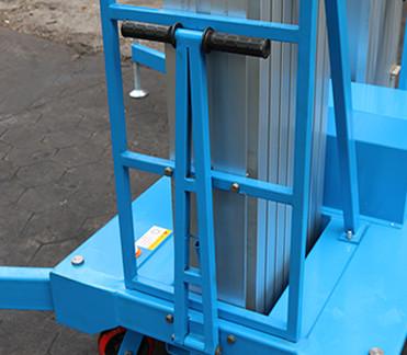 China 560kg Vertical Material Lifts Aluminium Hydraulic Ladder 1.5kw Motor for sale