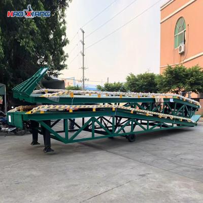 China 11m Mobile Dock Ramp Hydraulic Ramp For Container Unloading for sale