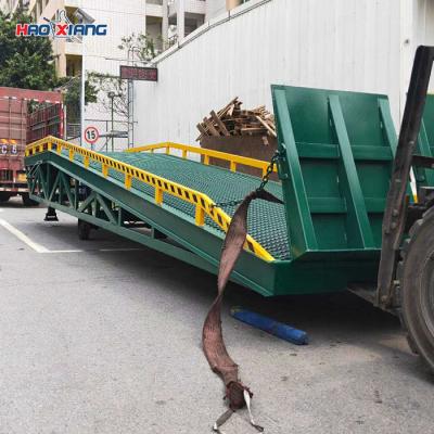 China 10T Adjustable Loading Dock Ramp Hyd Non Slip Portable Loading Platform for sale