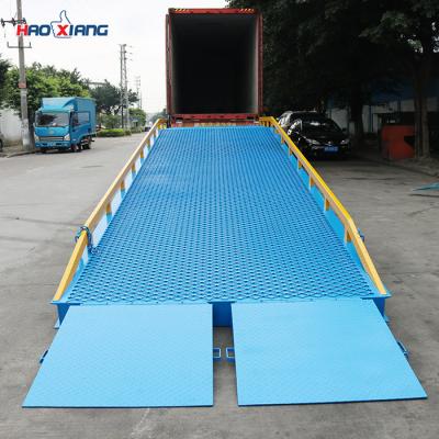 China Movable Dock Ramp 10T-20T Portable Docks For Unloading Trucks for sale