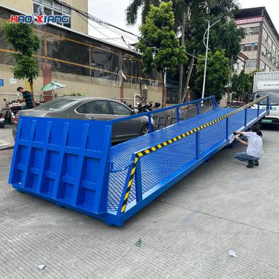 China 1m High Guardrail Mobile Dock Ramp Loading Dock Ramps For Forklift for sale