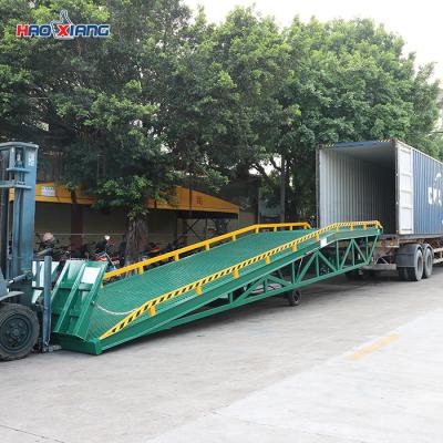 China Mobile Dock Ramp 10 Tons 12 Tons Loading Dock Hydraulic Ramp for sale