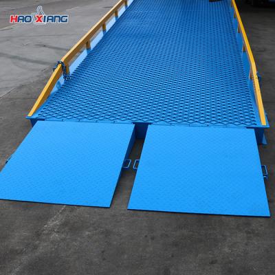 China Adjustable Portable Container Loading Ramps 20ton Loading Dock Hydraulic Ramp for sale