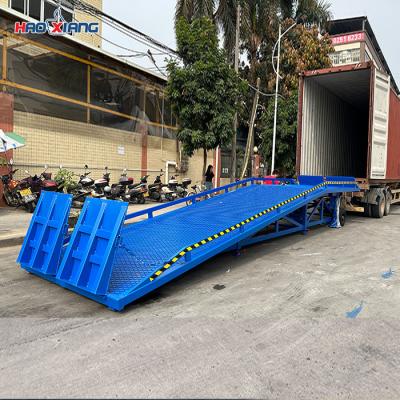 China 20 ton capaciteit mobiele laadruimte draagbare laaddocks met anti-slip oppervlak Te koop