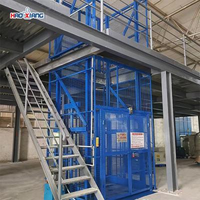 China 2T Industrial Cargo Lift Exterior Freight Elevator For Goods Lifting for sale