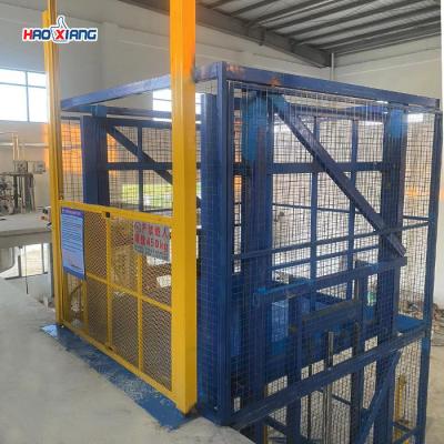 China 6m Stroke Hydraulic Cargo Lift With Customizable Floor Height for sale