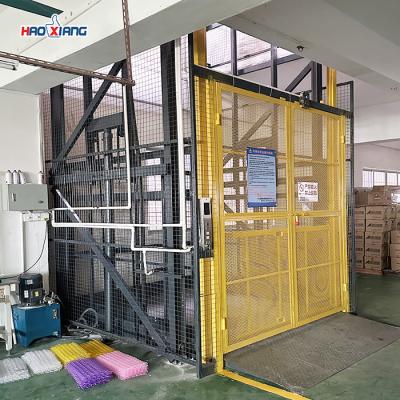 China 6m Warehouse Elevator Lift 20000kgs Warehouse Goods Lift Self Customizing for sale