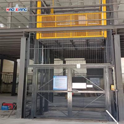 China 6m Travel Height Hydraulic Freight Lift Outdoor Freight Elevator For Multi Storey for sale