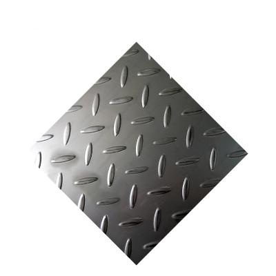 China Decoration and fabrication 3.0mm stainless steel ss304 stainless steel checker flat sheet durbar floor plate with willow leaf pattern for sale