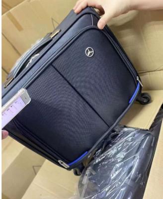 中国 Spinner Suitcase Trolley Travel Case Multi Compartment Boarding Bag Unisex TSA Combination Lock Aluminum Trolley 販売のため