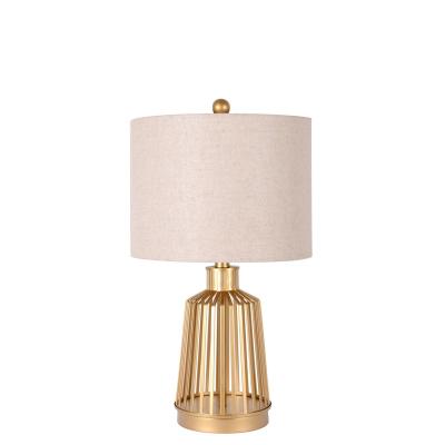 China Modern high quality contemporary metal bedside luxury table lamp for living room for sale