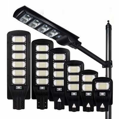 China ROAD Sunmaster Factory Price Garden Yard Waterproof Ip65 15w 20w 30w Led Solar Street Light for sale