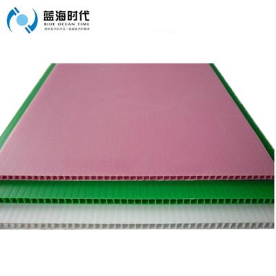 China 4x8 Waterproof White PP Coroplast Board Customized Corrugated Plastic Sheet for sale