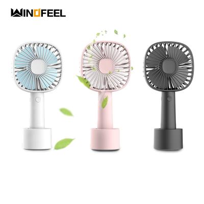 China Small 5v 1A Modern Portable Rechargeable ABS Desktop Fan Table Fan USB 4 Inch Stand Plastic Desktop Fan Plastic Fan for sale