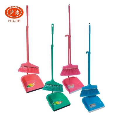 China Item House Use Long Handle Plastic Home Cleaning Dustpan With Broom for sale