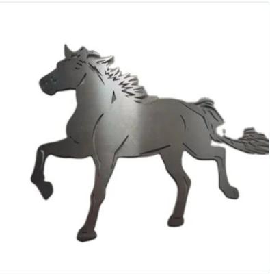 China Servicios personalizados de chapa de acero cortada por láser Diseño de caballos Ornamentación de paredes hecha a mano en venta