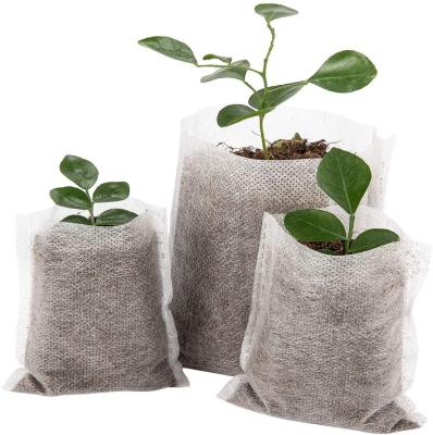 China Degradable Custom Biodegradable Nonwoven Nursery Bags Plant Grow Bags Cloth Seedling Bags for sale