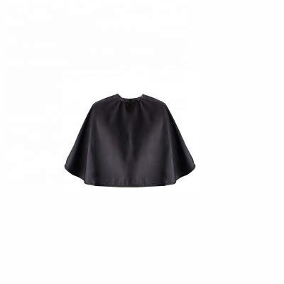 China Small Comfortable Lightweight Black Beauty Salon Hairdressing Cape Makeup Cape Waterproof Shirt Apron for sale