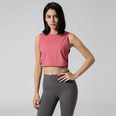 China Female custom high neckline anti-pilling and dropped sleeve opening cropped running fitness yoga athletic sports crop tank top for sale