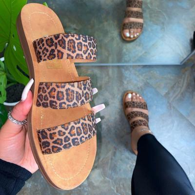 China 2020 Summer Breathable Women Sandals Shoes Flats Slides Latest Sandals Leopard Slippers Sandals for sale