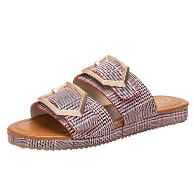 China Fashion Trend Women's Slide and Slippers Women's Casual Sandals Outdoor Wear Belt Buckle Sandals for sale