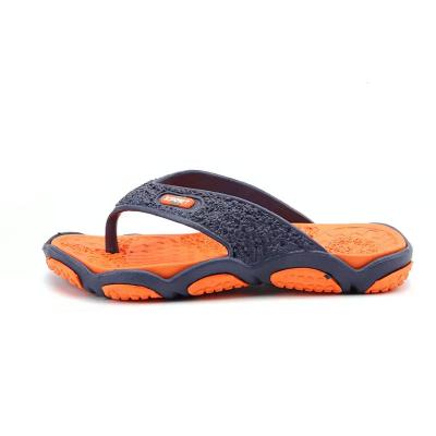 China CUSHIONING Men's Outdoor Flip Flops Comfortable Beach Sandals Slippers Antiskid Plus Size for sale