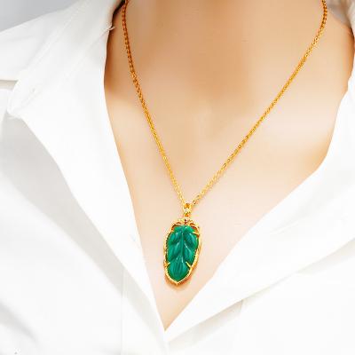 China CLASSIC Simple Gold Plated Inlaid Artificial Gemstone Leaf Pendants And Charms Ladies Birthday Anniversary Necklace Gift for sale