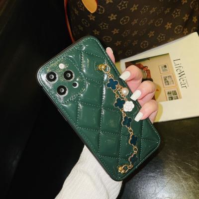 China Anti-drop New Fashion Design Luxury Lingge Leather Phone Case With Leather Strap Luxury Designers Phone Case For iphone 12 for sale