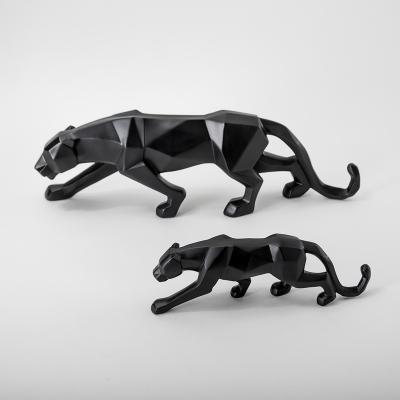 China Europe decor European home figurine leopard statue gift polyresin sculpture geometic craft for sale