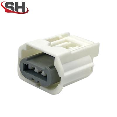 China Dj7032b-2.2-21 Mazda Auto Focus Booster Pump 3P Plug Automobile Waterproof Connector 3 Holes for sale