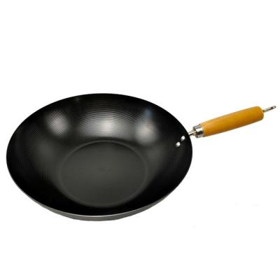 China 25/28/30/32 cm Durable Nonstick Black Wok With Handle Flat Bottom Carbon Steel Wood Wok With Spiral Pattern for sale