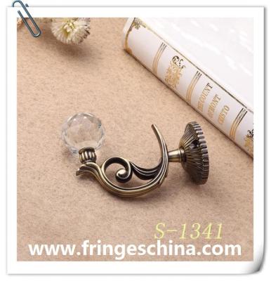 China High quality classical customized metal curtain hooks for home decorations for sale