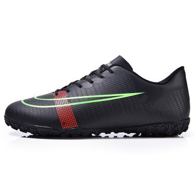 China New EVA Cheap Soccer Shoes Ankle Low Cut Soccer Cleats For Boys And Mens Coaches Sneakers Football Boots for sale