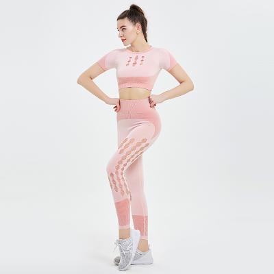 China 2021 QUICK DRY New Product Launch New Product Yoga Suit Women's Yoga Suit Two-piece Yoga Suit for sale