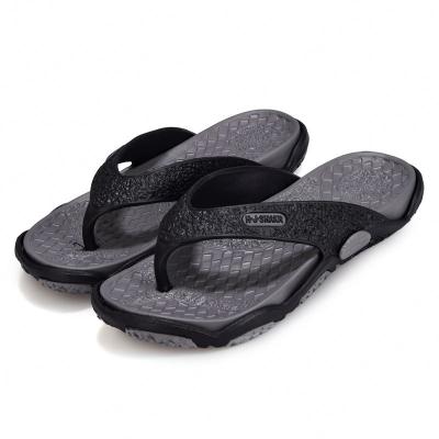 China Lightweight 2021 New Design Summer Slippers Men Fashion EVA Flip Flops Household Bathroom Non-slip Comfortable Plastic Slippers Wholesale for sale