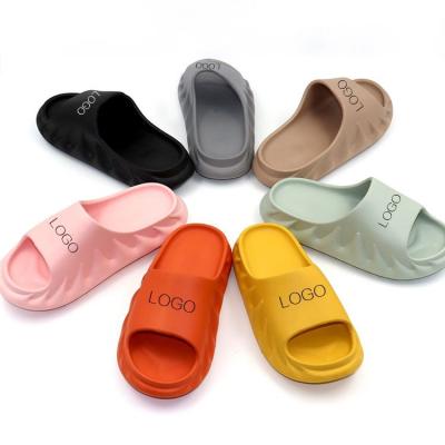 China 2021 Summer Slippers Light Weight Home Slides Custom Logo Platform Non-Slip Bathroom Slippers Sandals For Women for sale