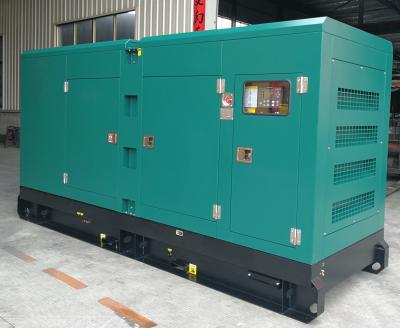 Chine Générateur diesel à trois phases 150kVA 120kW Cummins Diesel Genset avec voile insonorisé à vendre