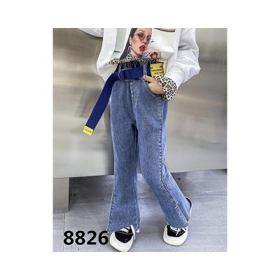 China Anti-wrinkle factory direct sales plain girls jeans with elastic waist side split plain girls child fashion loose jeans for sale