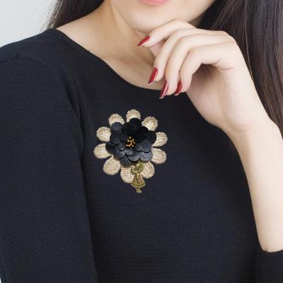 China Handmade Lace Flower Party Accessories For Women's Corsage Cute Pin Antique Buckle Fashion Women Pin Brooches for sale