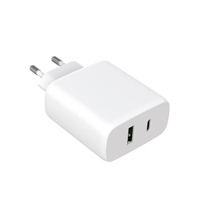 China Capacidad de carga rápida de 2025 Lx de marca Cargador de pared 45W PD QC USB A con uSB C Cargador Adaptador de enchufe europeo en venta