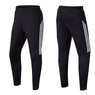 China Customizable Quick Dry Soccer Shorts , Air Out Soccer Pants for sale