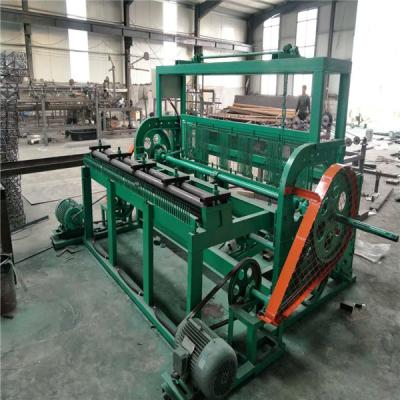 China Fabric Crimped Wire Mesh Weaving Machine for sale