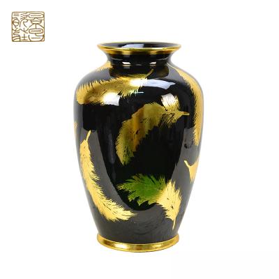 China Wholesale European Cheap Traditional Retro Black And Gold Decoration Mini Ceramic Traditional Antique Vase For Flowers for sale