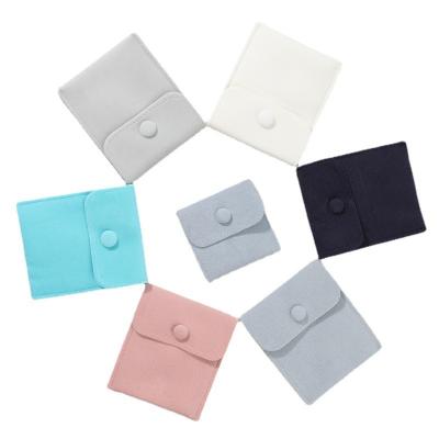 China Eco-friendly Wholesale High Quality Necklace Rings Pocket Jewelry Velvet 7*7 Bracelet Storage Dangle Pouch Earrings With Button for sale