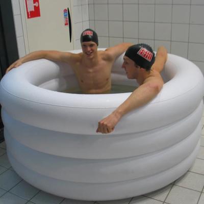 China Men's Adult Ice Water Fitness Portable PVC Inflatable Folding Ice Soaking Bath Tub for sale