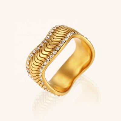 China New Design Vintage Zircon Water Wave Snake Texture Ring Ladies Accessories Jewelry Stainless Steel for sale