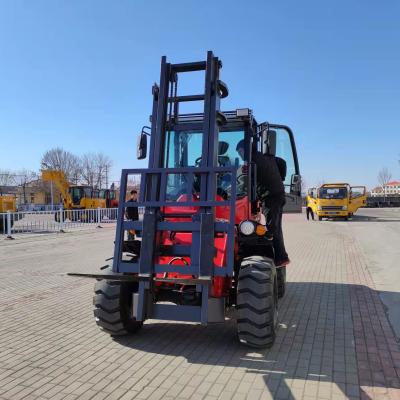 China Hotels All Terrain Forklift Rough YC30 Forklift for sale