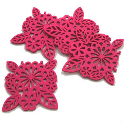 China Sustainable Red Flower Shaped Felt Cup Mat Placemat For Beverage Accessories for sale