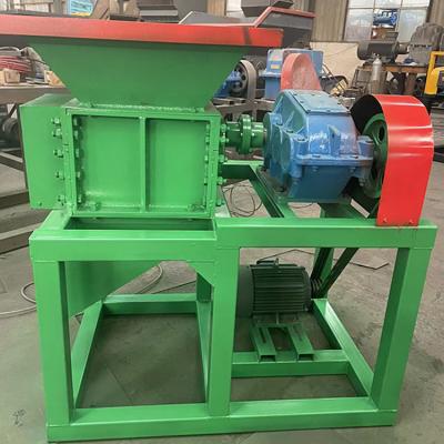 China 0.6T Weight Wood Recycling Shredder met multifunctioneel en dubbel schachtontwerp Te koop