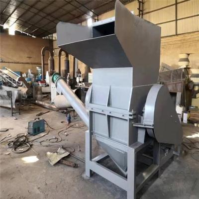 China Low Noise PE Material PC Kettle Crusher Machine with Production Capacity 500 800 kg/h for sale